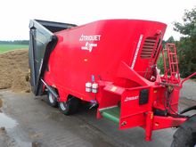 riomix-self-loading-mixer feeder-tmr mixer-01